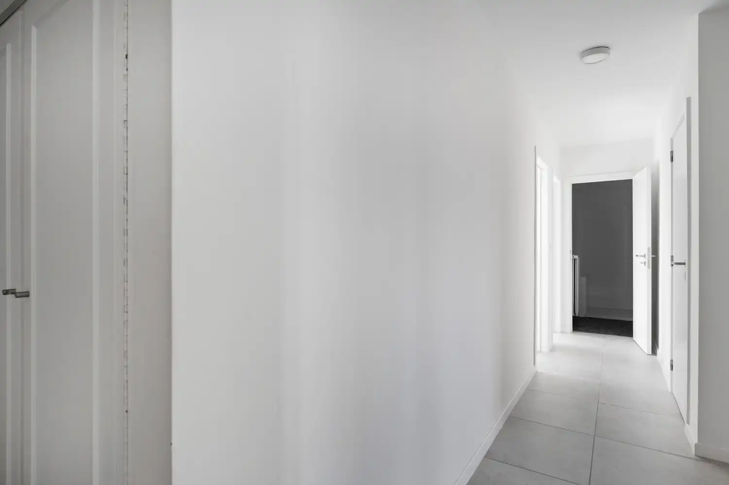 Lichtrijk, instapklaar dakappartement met 2 slaapkamers nabij het Zimmerplein in Lier! foto 8