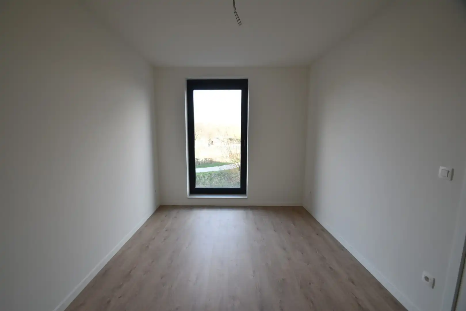 Modern ingericht appartement aan rand van centrum foto 12