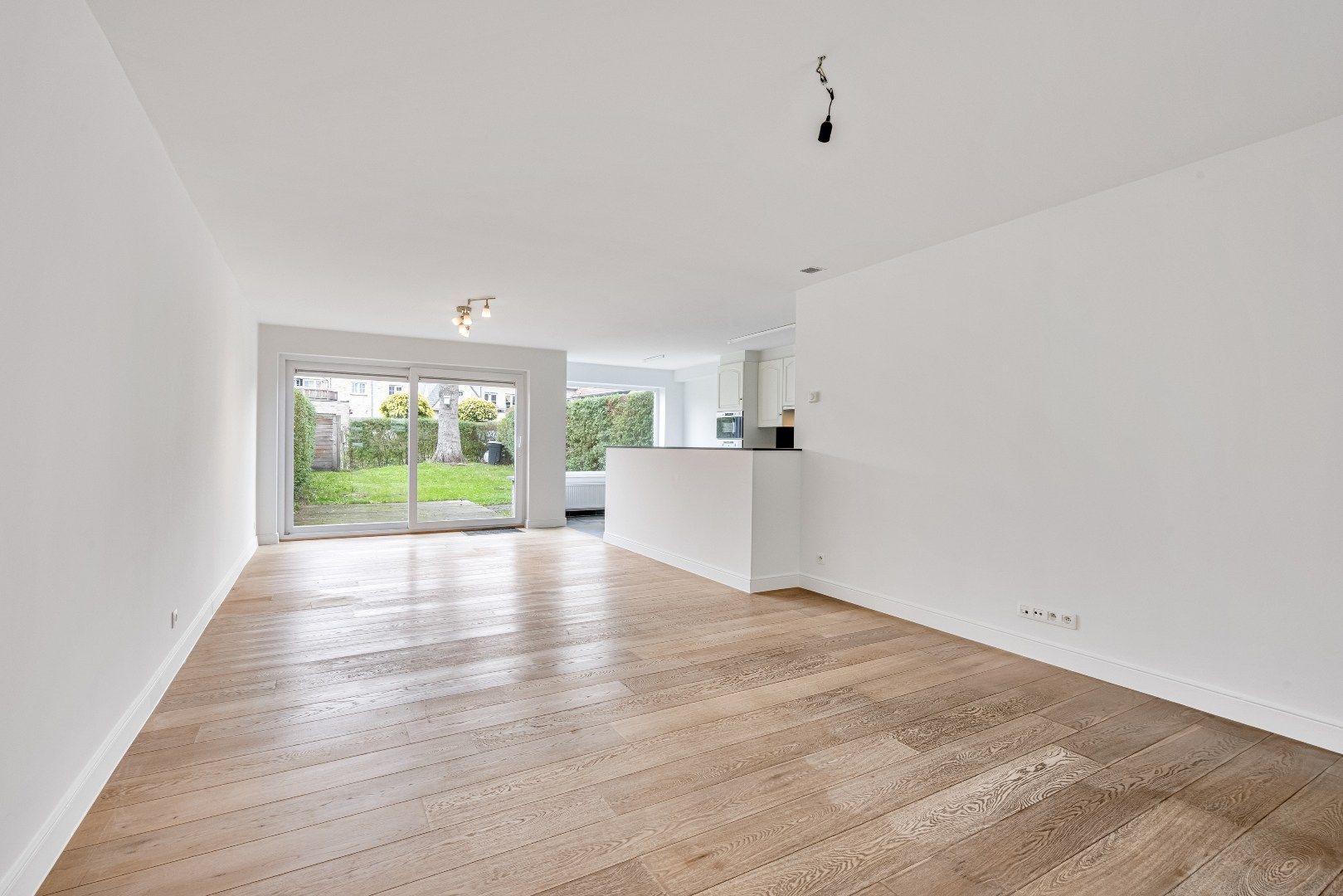 Ruime woning met tuin in centrum Machelen  foto 6