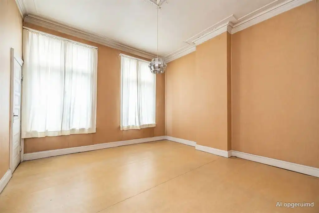 Unieke neogotische pastoriewoningl van ca. 412 m² met kapel foto 16