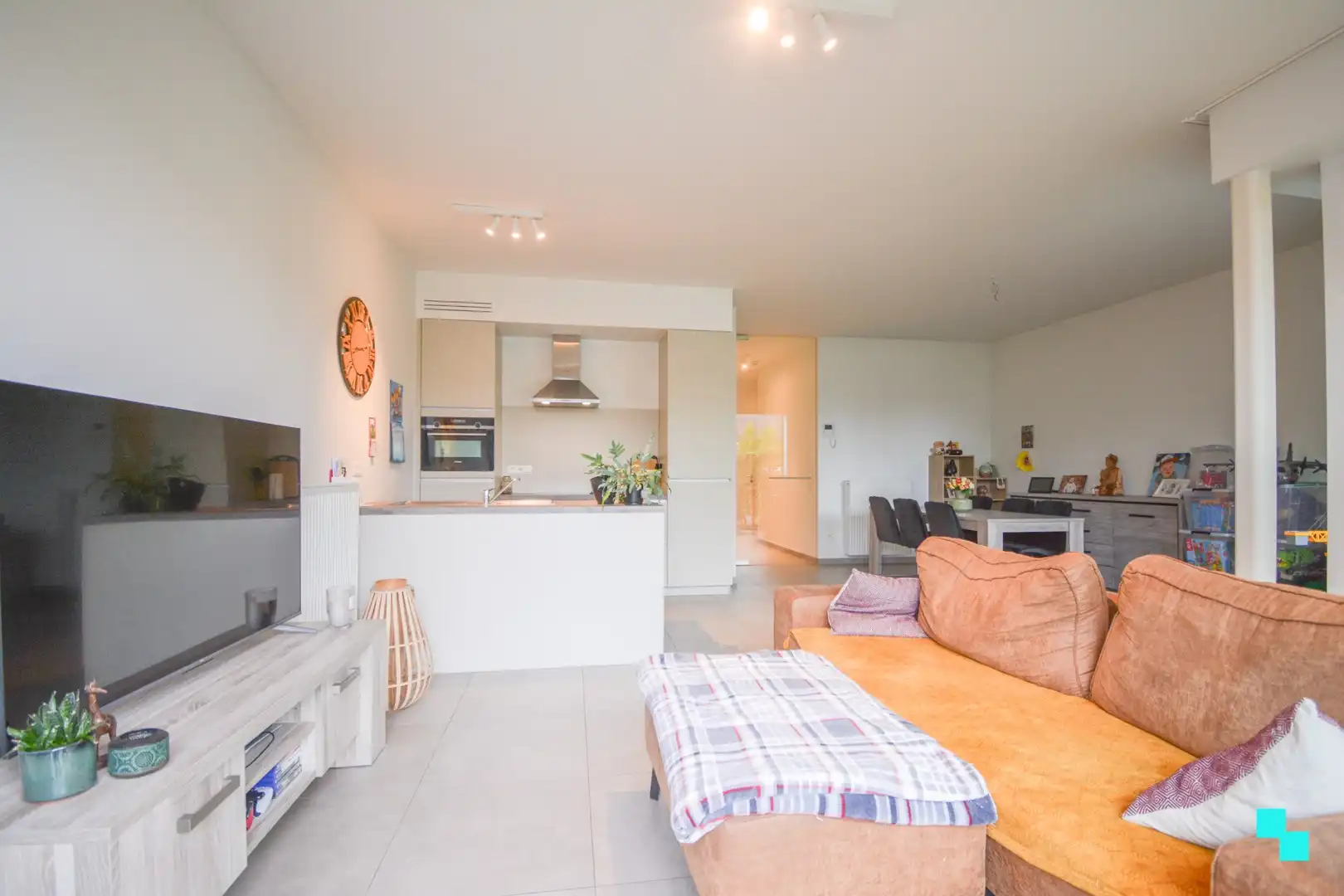 Energiezuinig gelijkvloers appartement met 2 slaapkamers en tuin -St-Eloois-Winkel foto 10