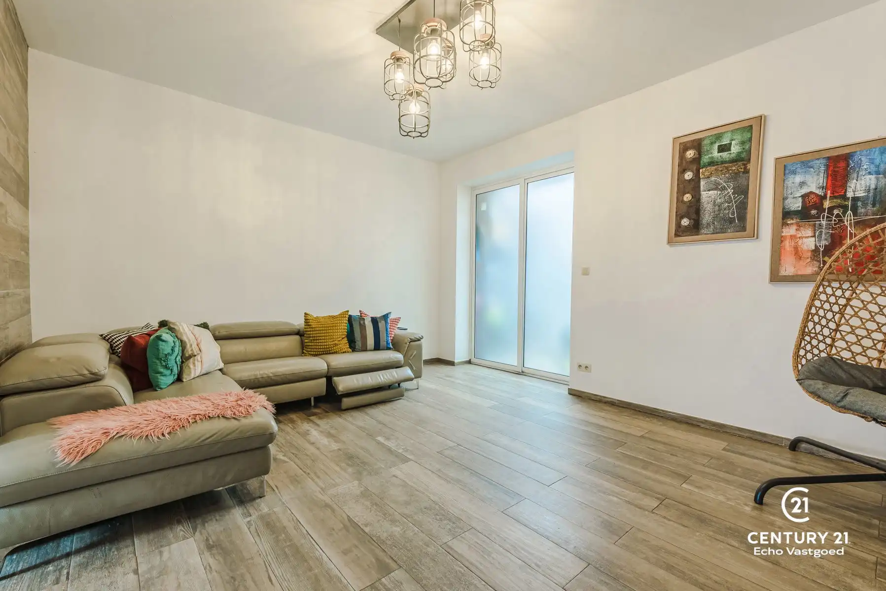 Ruime, gerenoveerde woning met 4 slpk en stadstuin foto 35