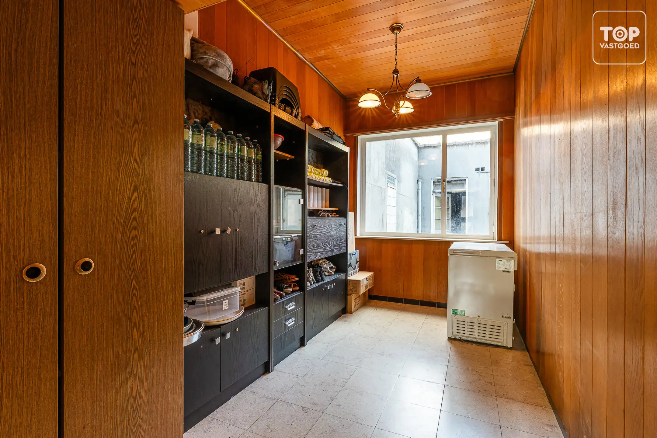 Instapklare woning met magazijn foto 26