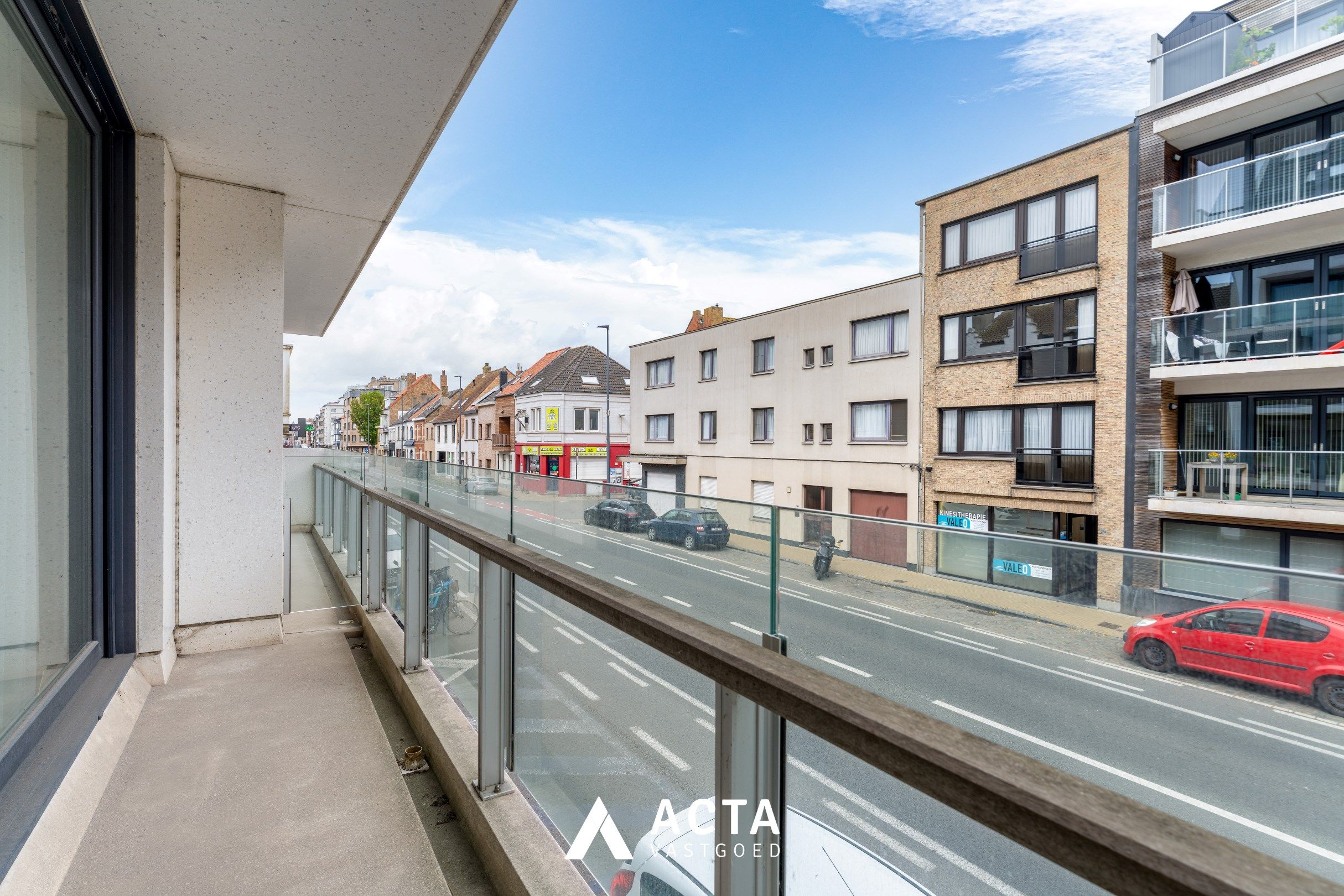 Nieuwbouwappartement met twee slaapkamers en terras in Mariakerke foto 4