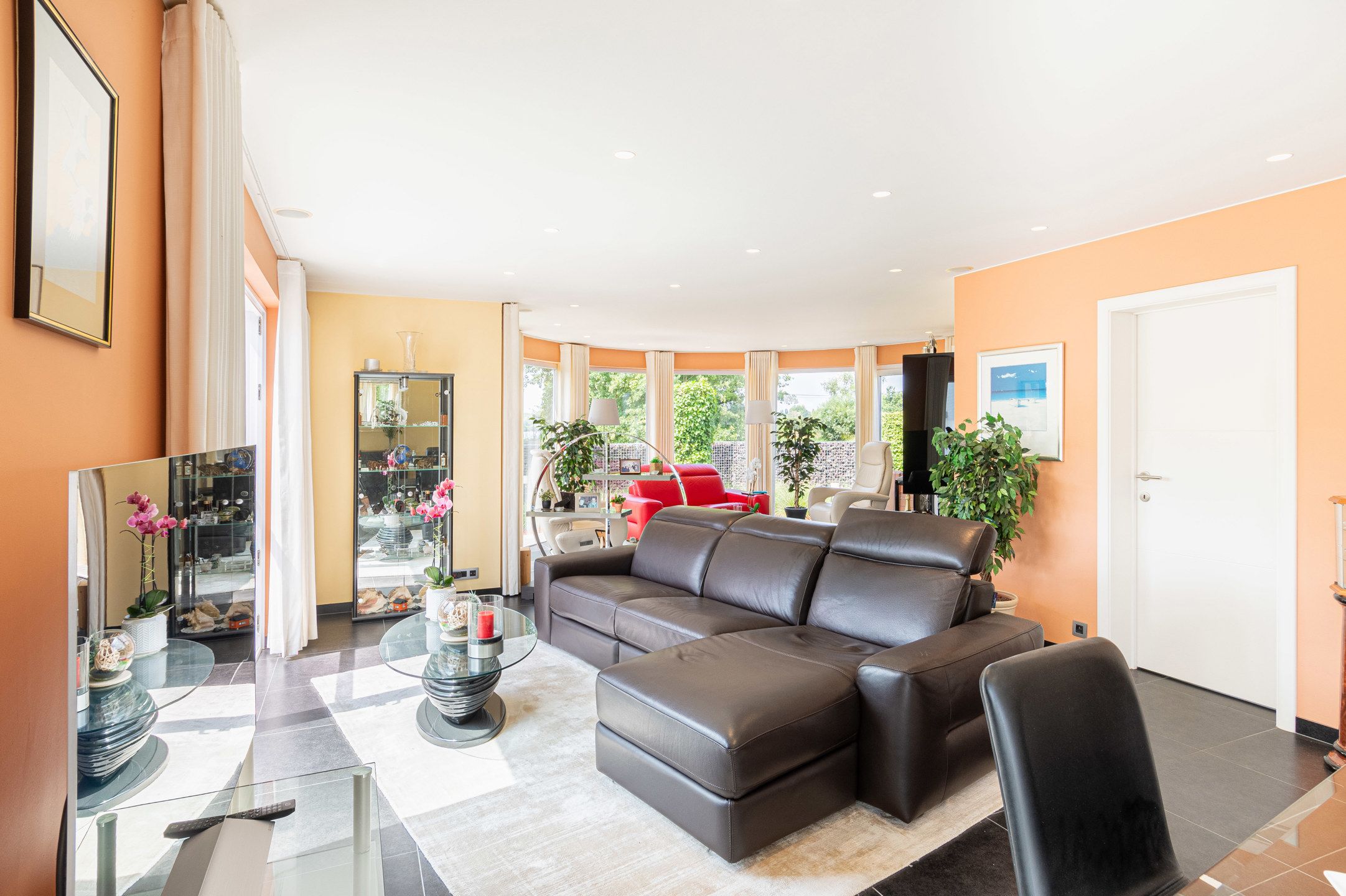 Prachtig gelijkvloers appartement met tuin & dubbele carport foto 9