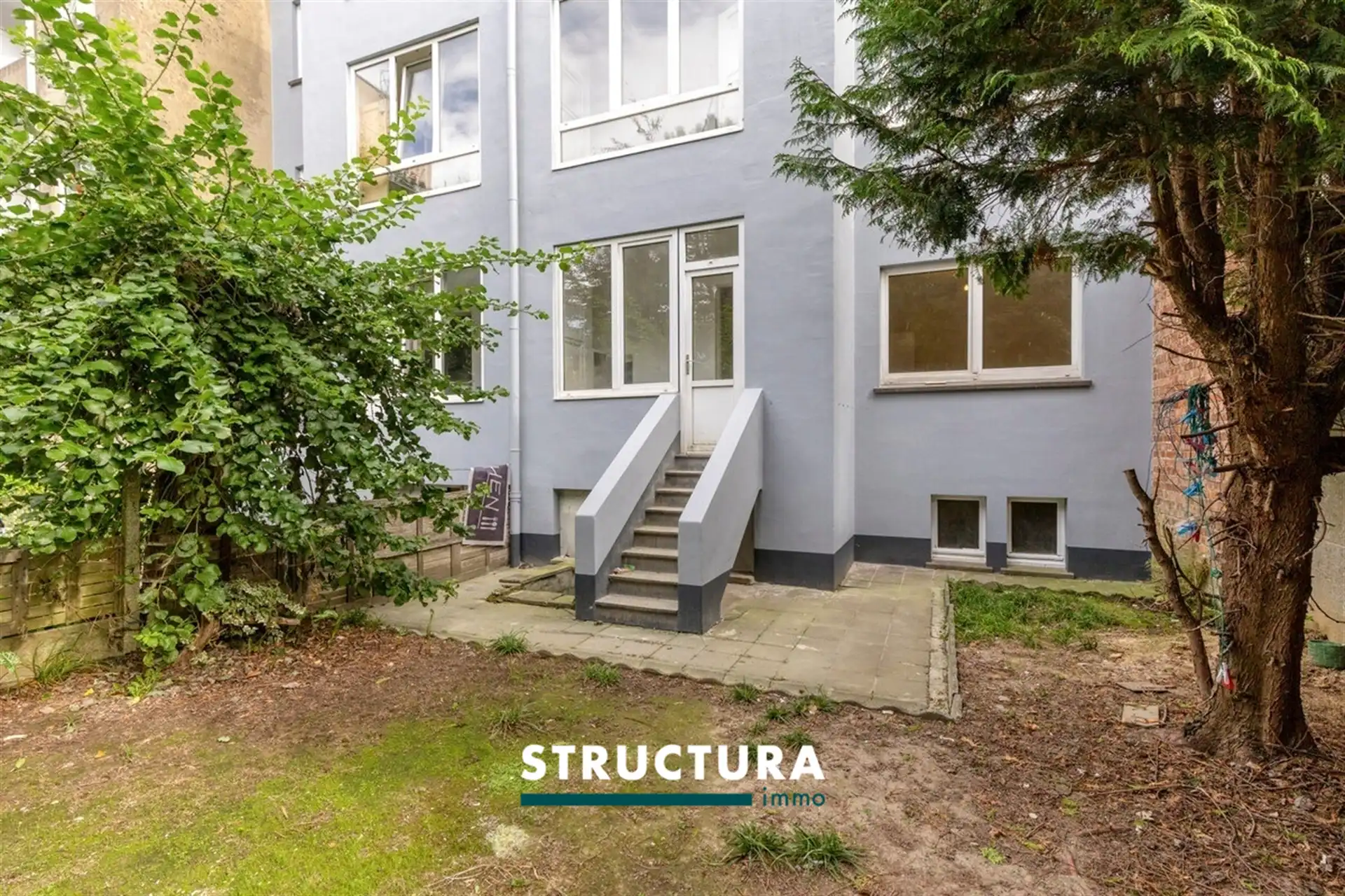 Gerenoveerd appartement met tuin op centrale ligging foto 16