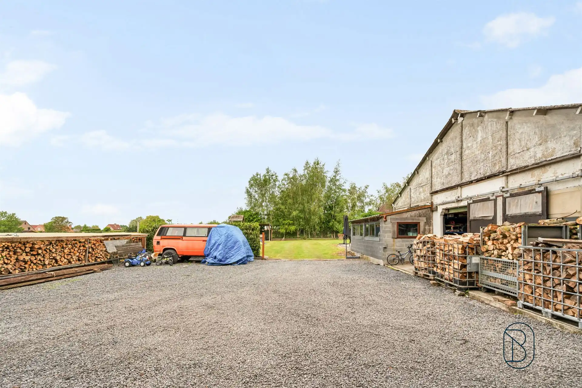 Instapklare woning met loods van 240 m² op topligging foto 16