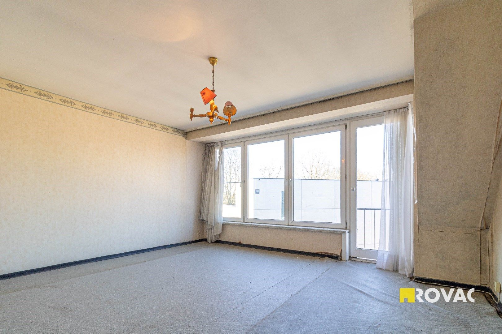 Bel-étagewoning met garage in centrum Izegem foto 16