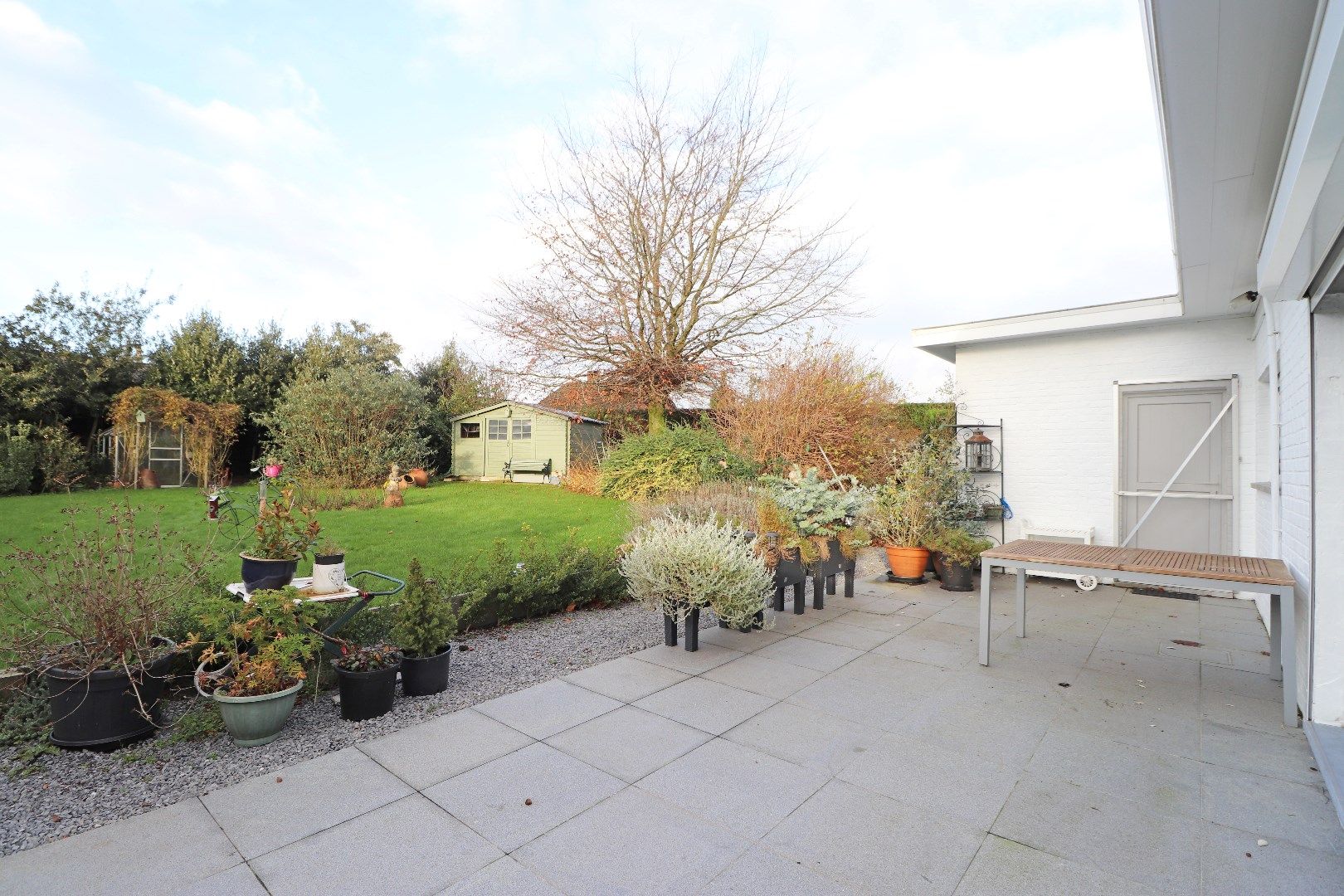 Gerenoveerde woning op 818 m² foto 11