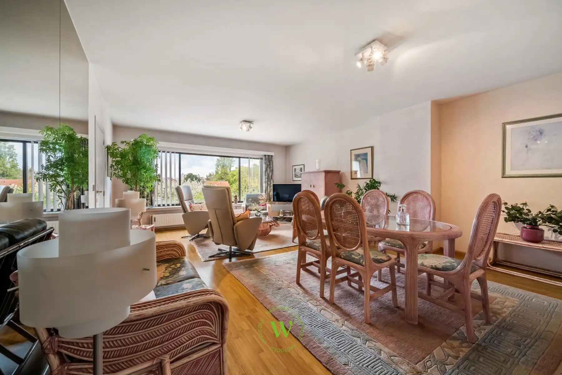 Ruim 3 slpk appartement Sint-Andries met garage foto 5