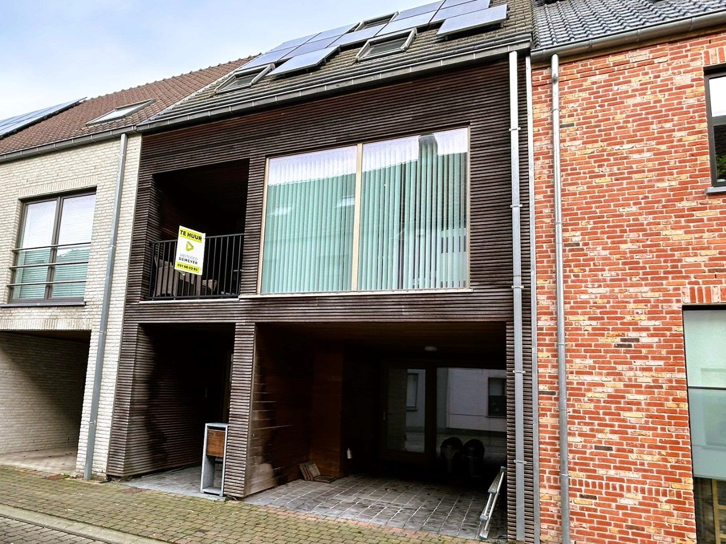 ENERGIEZUINIGE WONING | 3 SLPKS | CARPORT  foto {{pictureIndex}}