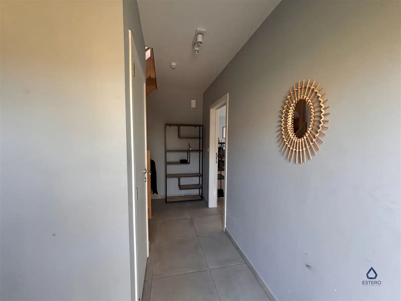 Moderne en energiezuinige woning met parking foto 3