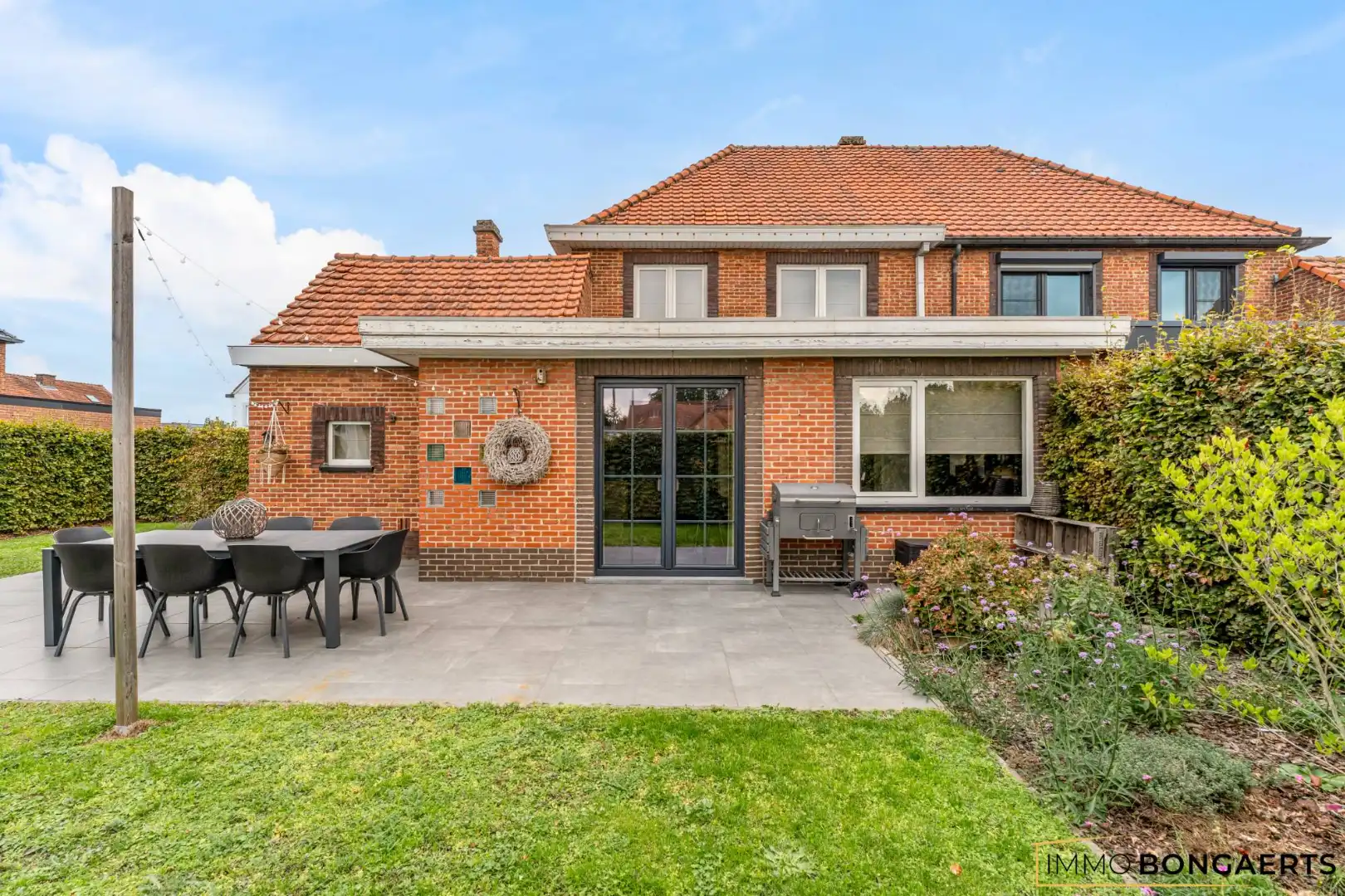 Instapklare woning op rustige ligging in As foto 25