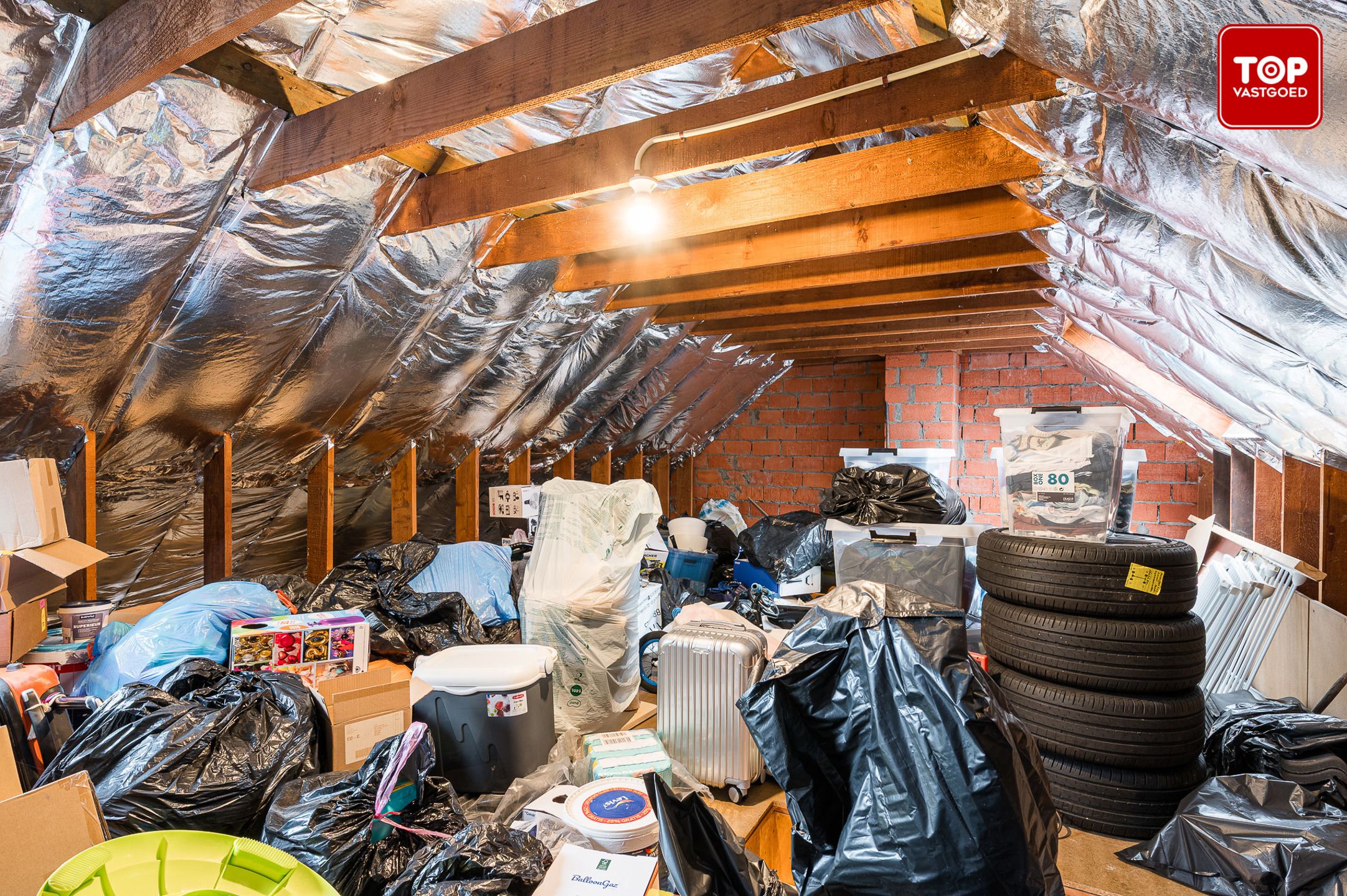 Instapklare woning met 3 slaapkamers in een rustige straat foto 21