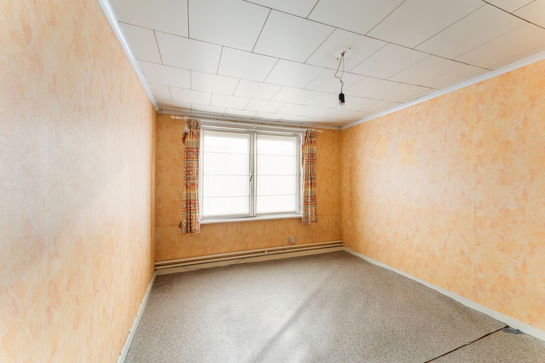 Te renoveren woning met uniek verzicht op 639m² foto 17