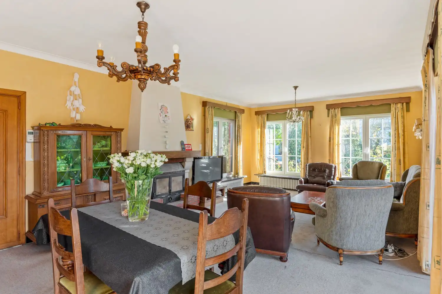 Te renoveren villa met 5 slpkrs op een perceel van 3908 m² te Meise foto 5