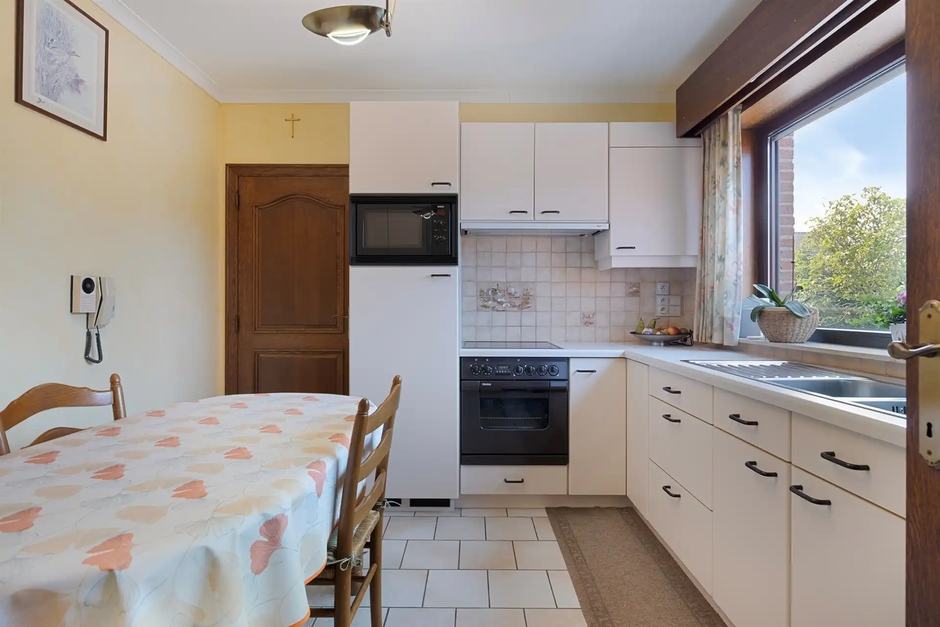 Woning met 4 kamers op terrein van 11a49ca foto 10