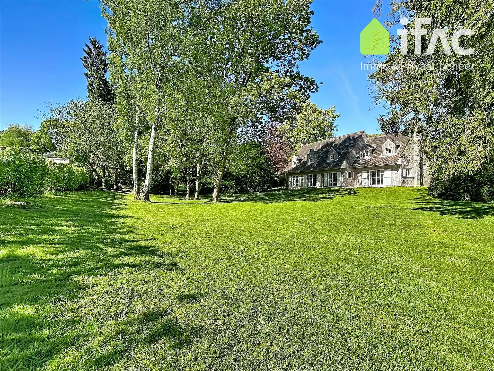 Charmante villa gelegen aan de rand van het Zoniënwoud foto 35