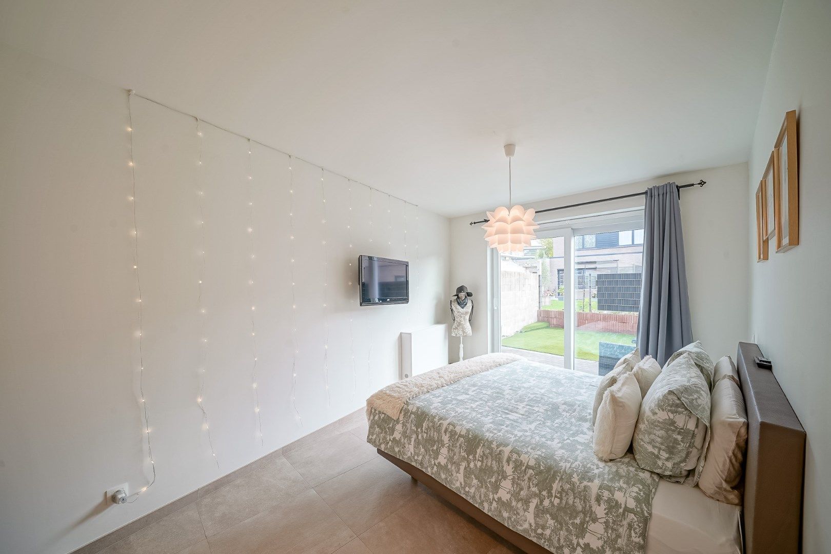 Recent gelijkvloers 2-slaapkamer appartement vlakbij de Spuikom te Bredene foto 11