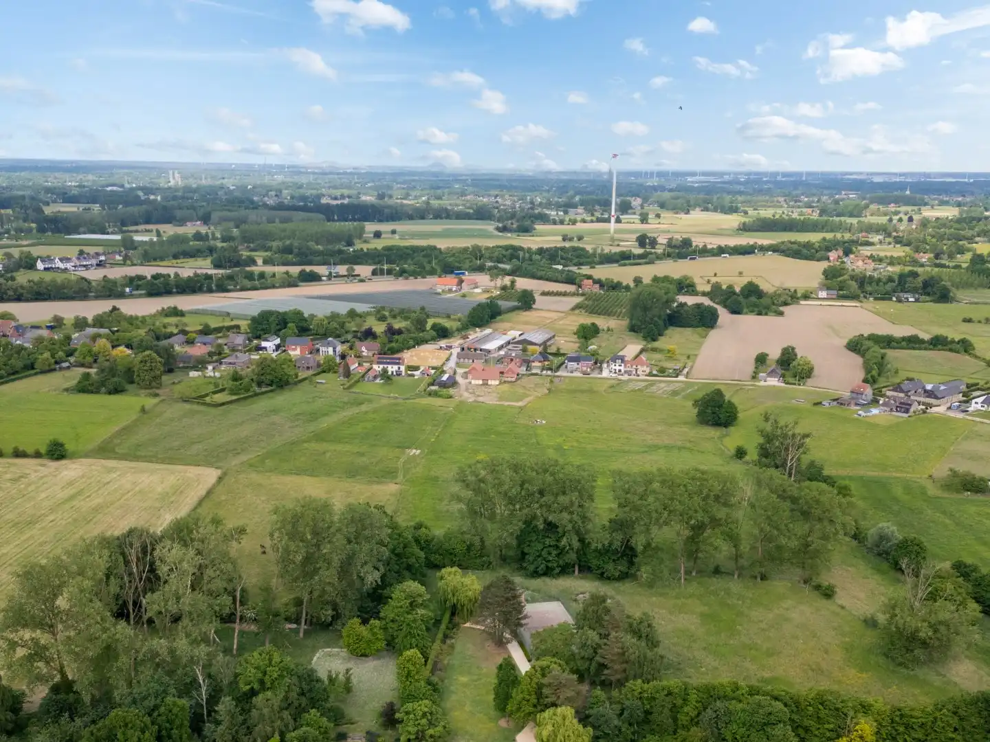 UNIEKE VIERKANTSHOEVE met paardenstallen op 7,34 hectare met vergunning voor zwembad en poolhouse foto 36