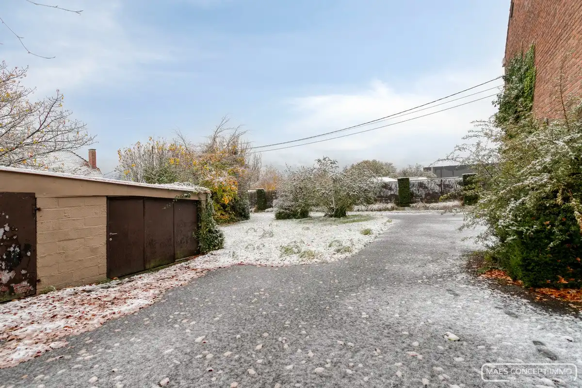 Te renoveren of af te breken woning te koop in Waregem foto 15