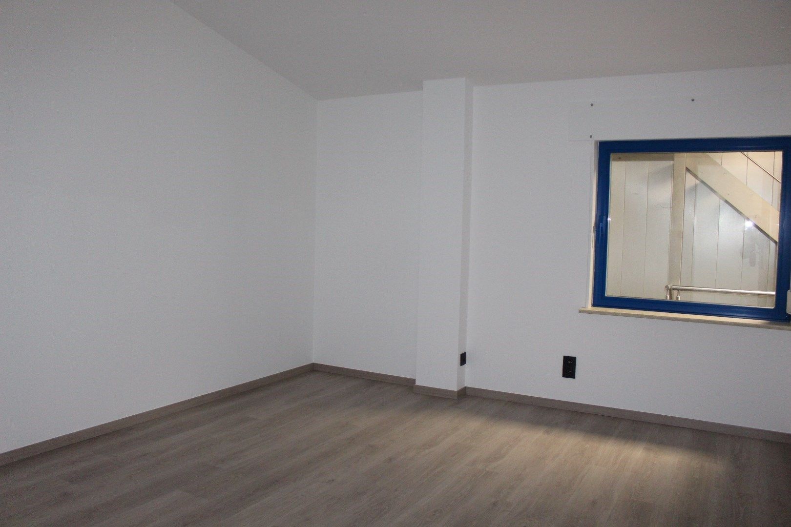 Appartement met 2 slaapkamers en parkeerplaats. foto 9