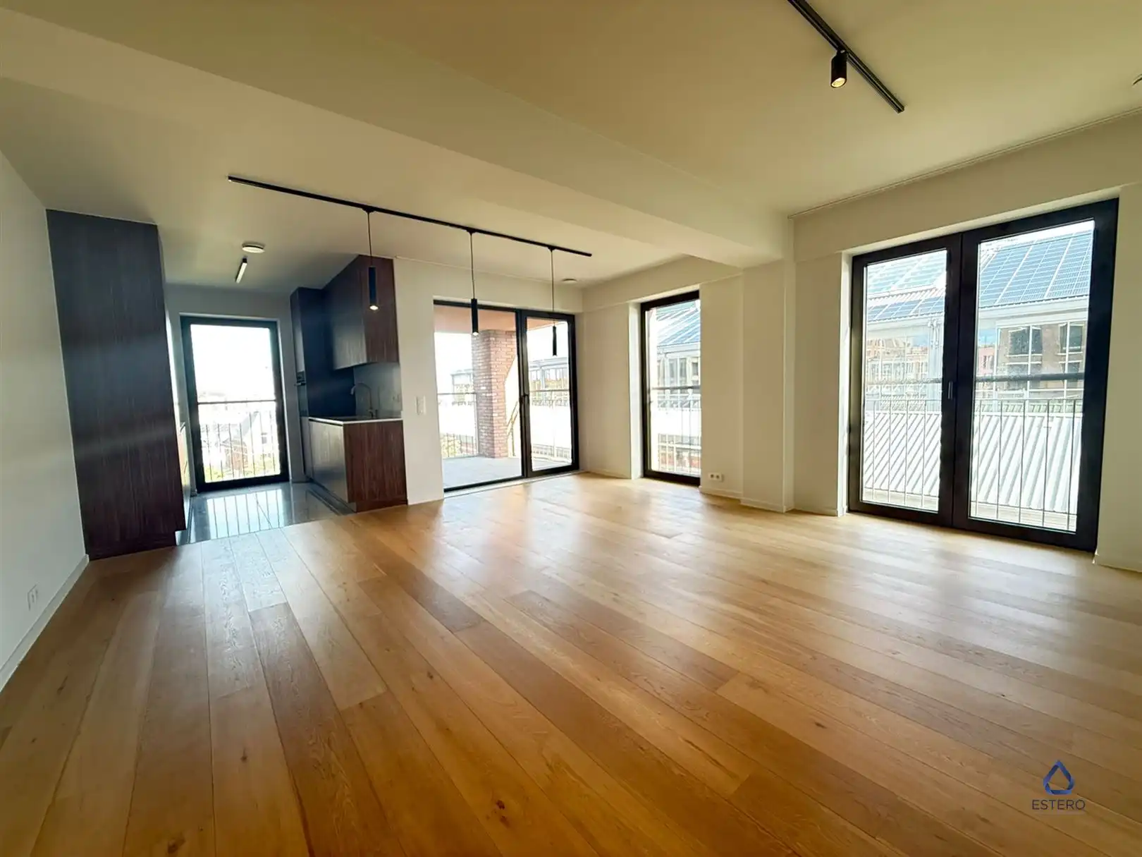 Modern 2-slaapkamerappartement te huur nabij Tour & Taxis foto 3