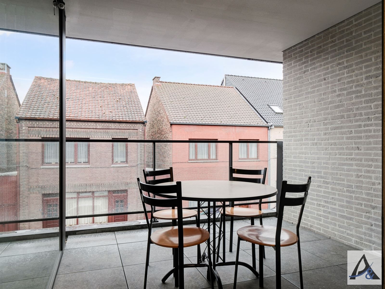 Modern en instapklaar appartement met 2 slaapkamers en zuidgericht terras foto 12