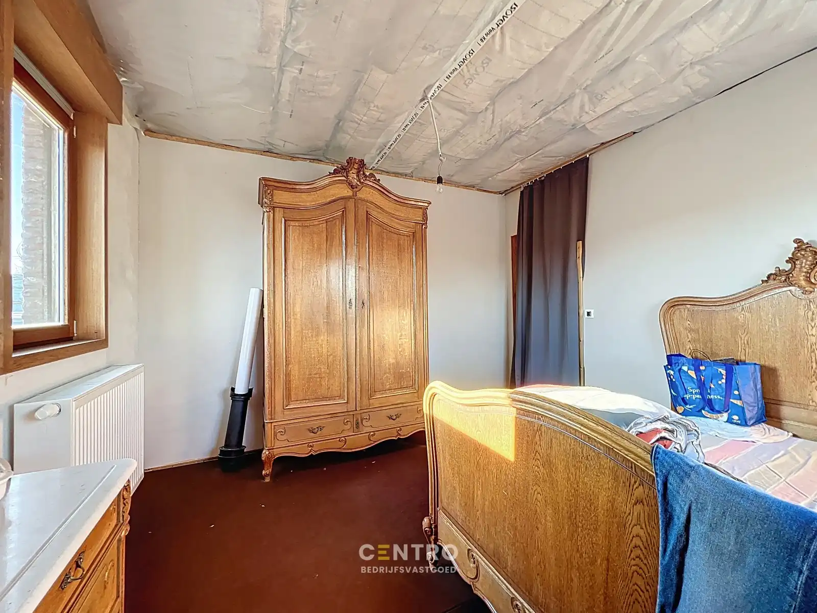 Zeldzame opportuniteit: LOODS/ATELIER 516 m² + ruime ALLEENSTAANDE woning 250 m² op rustig bedrijventerrein vlakbij Roeselare (EPC: A) ! foto 28