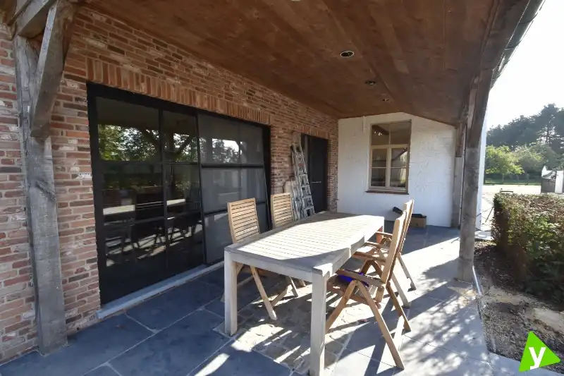 Idyllische woning met prachtige tuin foto 18