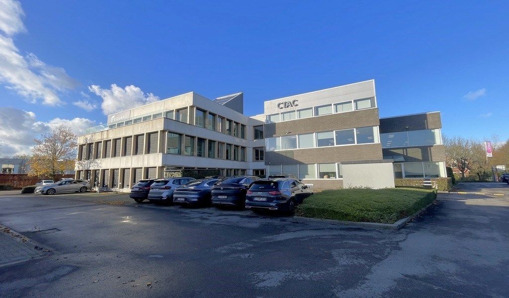 Volledig uitgerust kantoor te huur langs E313 te Wommelgem foto 2