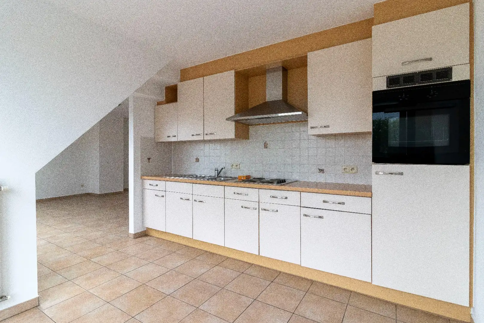 Appartement in het centrum met garage én parkeerplaats! foto 6