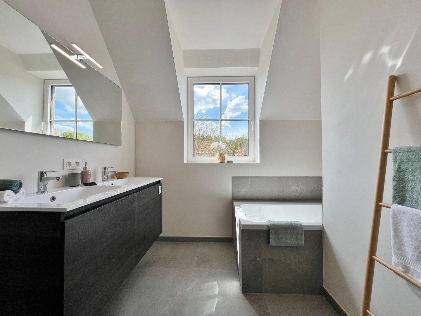 Halfopen karaktervolle nieuwbouwwoningen met dubbele garage en tuin te Elverdinge foto 19