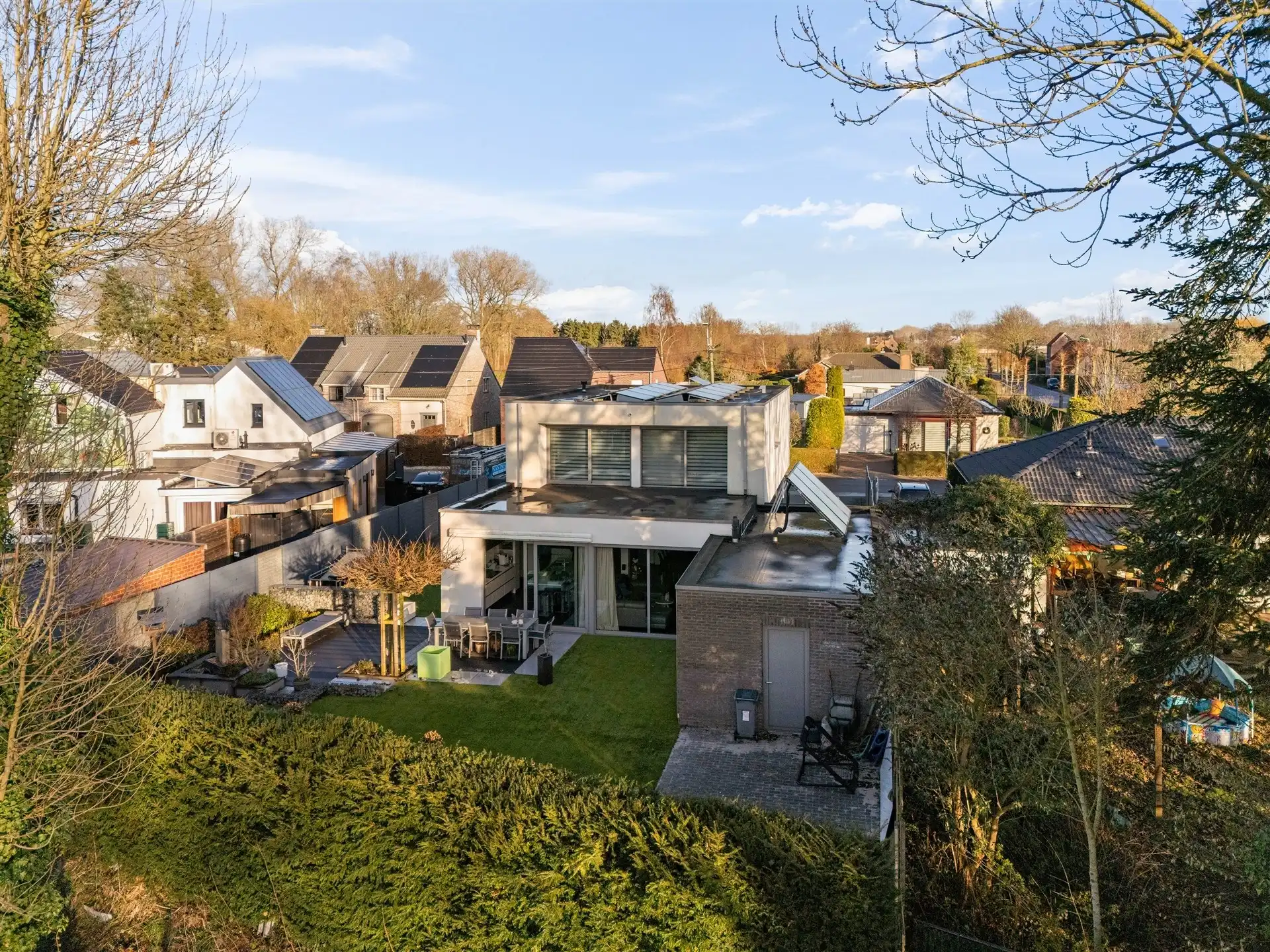 instapklaar open bebouwing met veel mogelijkheden foto {{pictureIndex}}