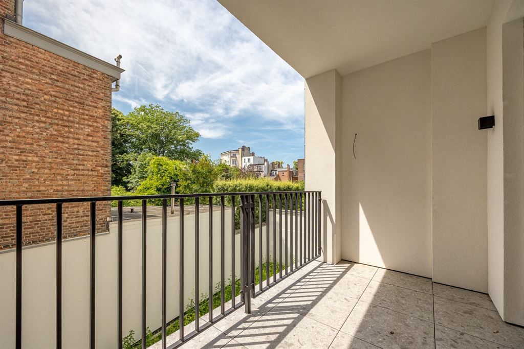 Kwaliteitsvol gerenoveerd appartement met terras foto 9