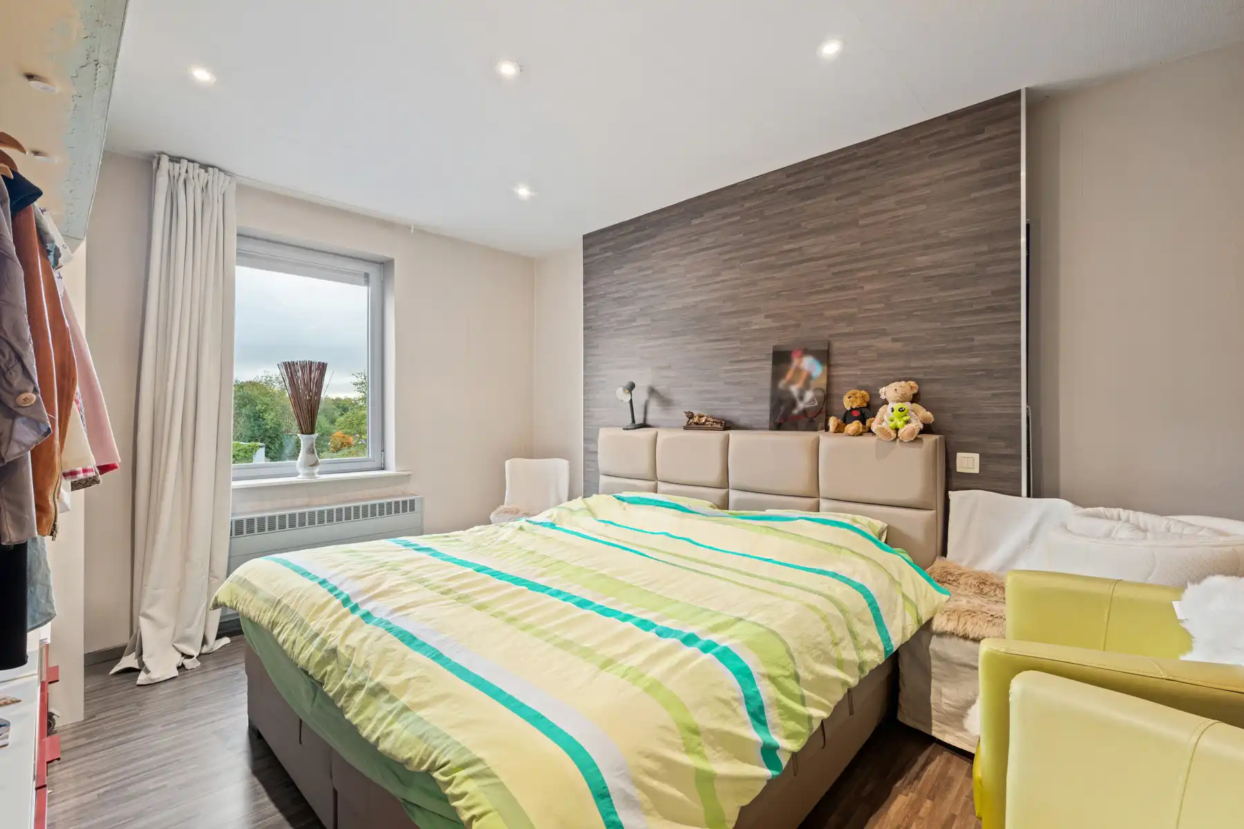 TE KOOP- instapklare woning met 3 slaapkamers en 2 badkamers foto 10