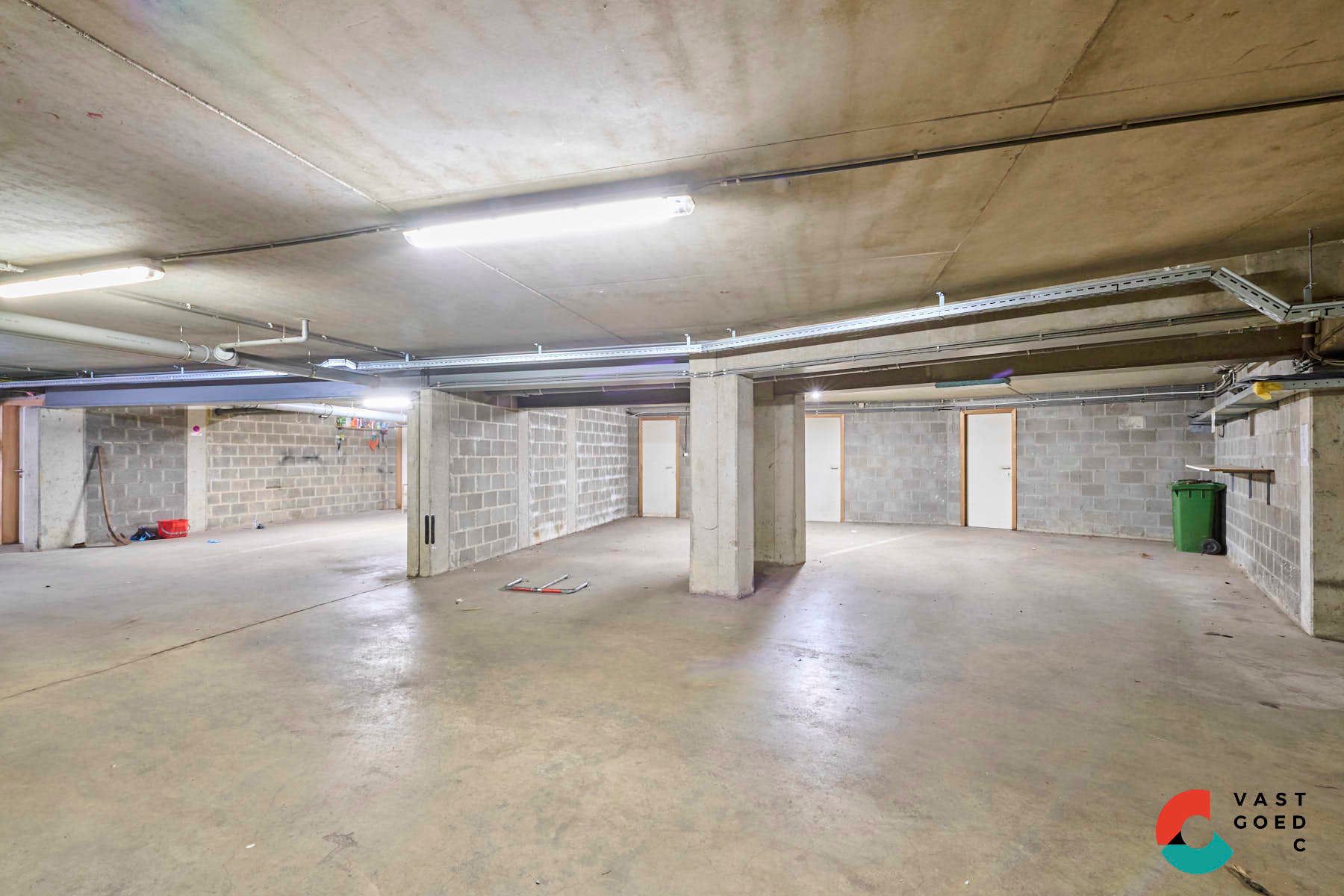 Ruim appartement met 2 slaapkamers op een toplocatie ! foto 15