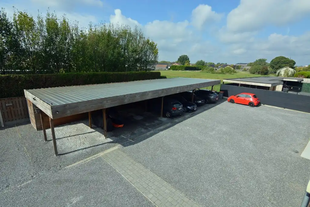Energiezuinig duplex-appartement met 2 slpk, terras en carport met berging. foto 30
