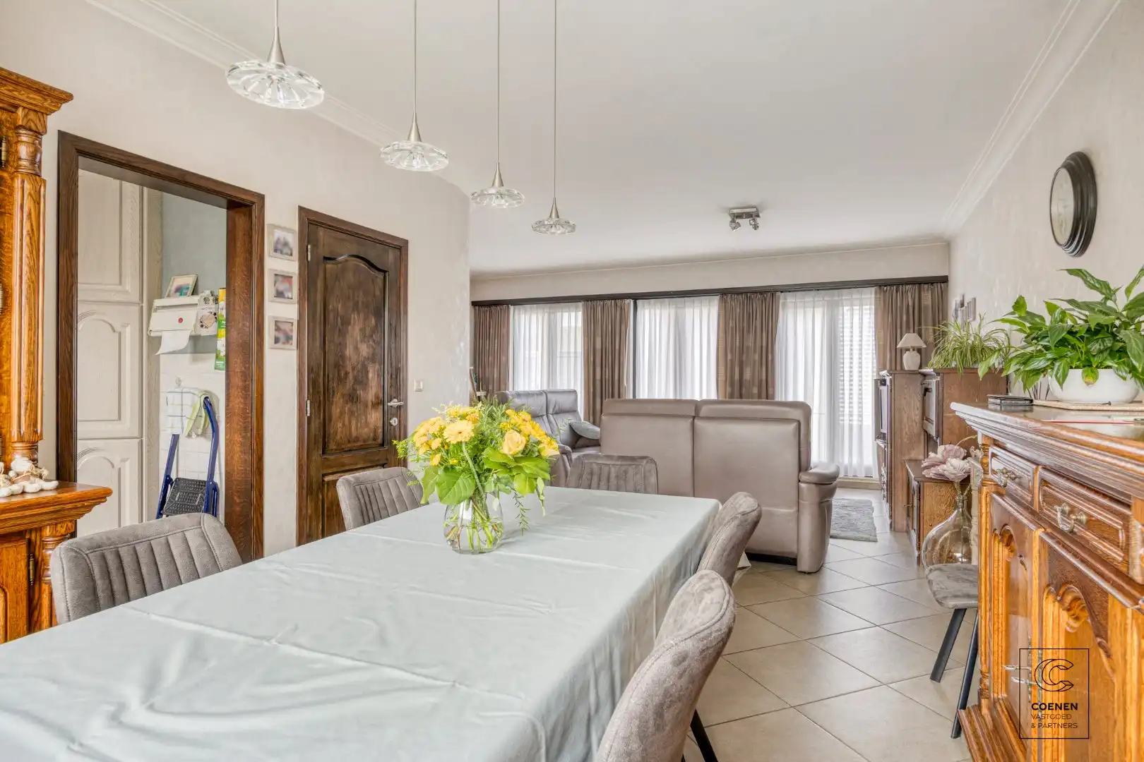 Zeer verzorgde bel-etagewoning op een centrale ligging te Kontich! foto 7