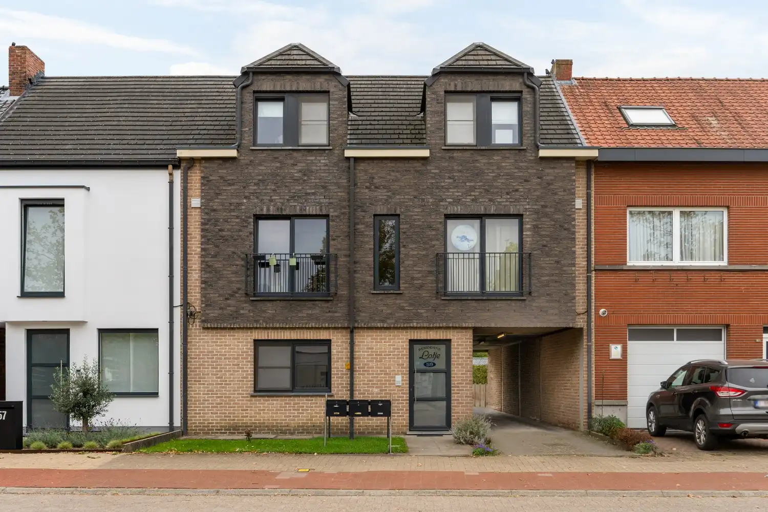 Gelijkvloers appartement met 2 slpkrs en tuin nabij centrum Berlaar foto {{pictureIndex}}