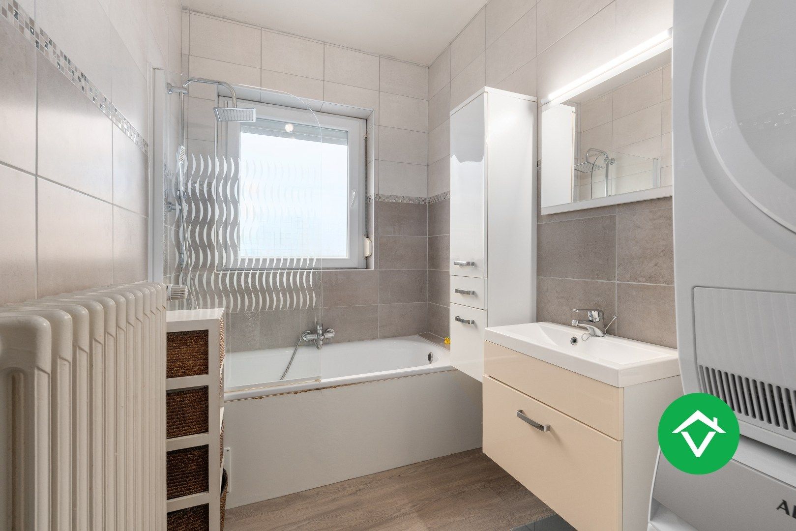 Veelzijdig handelspand met woonst en twee verhuurde appartementen in centrum Aartrijke foto 35