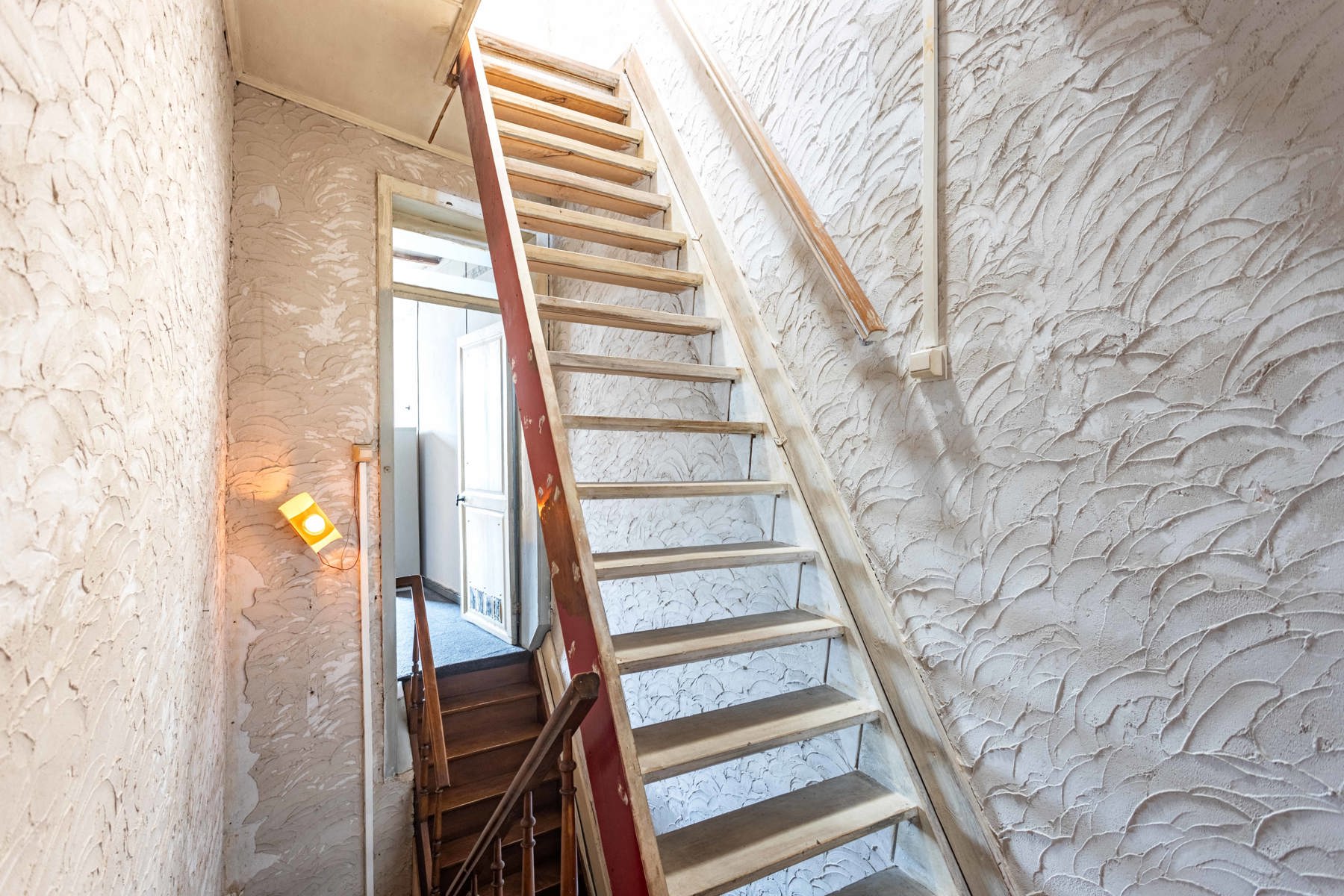 Te koop: te renoveren woning met private parkeerplaats! foto 17