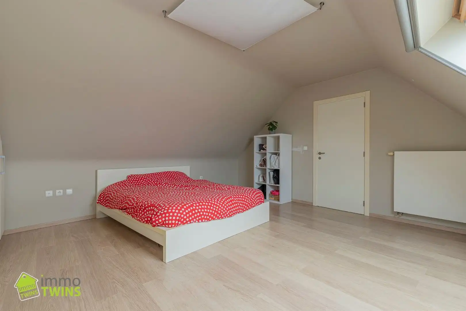 Ruim duplexappartement van 151 m² met 3 slaapkamers, terras en dubbele autostaanplaats foto 15