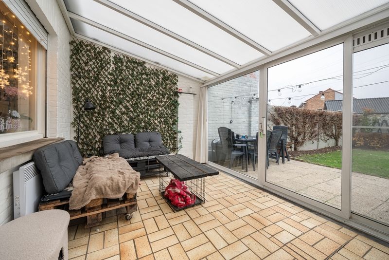 Roeselare : Op te frissen hoekwoning met gezellige tuin  voorzien van 3 slaapkamers&nbsp;en veel potentieel. foto 8