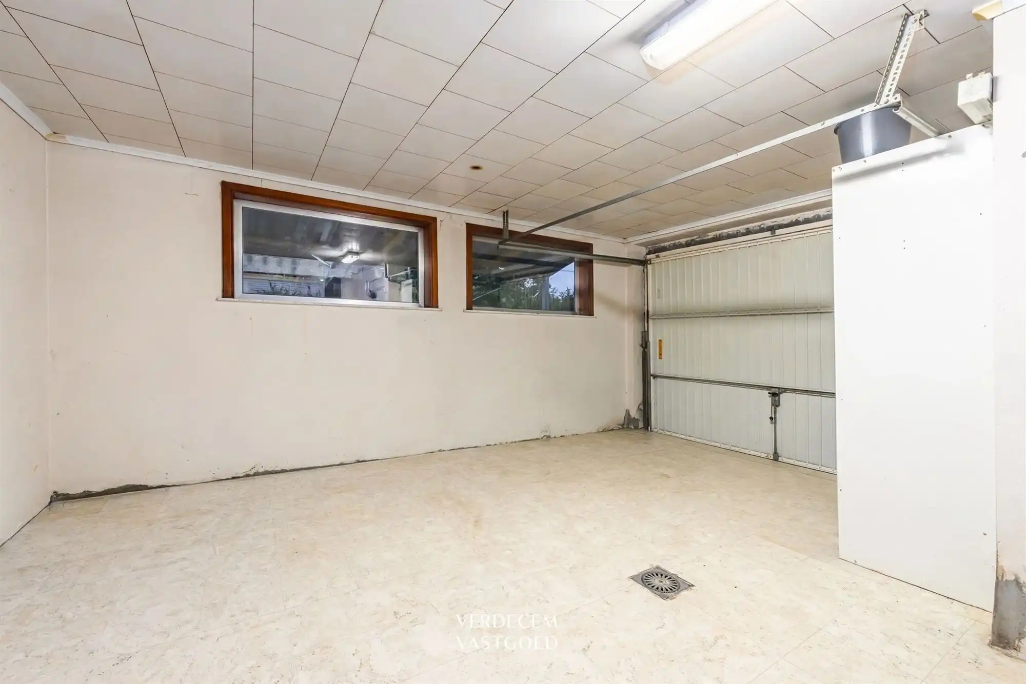 Charmante woning met 3 slaapkamers, garage en diepe tuin 1.010m² met open zicht foto 13