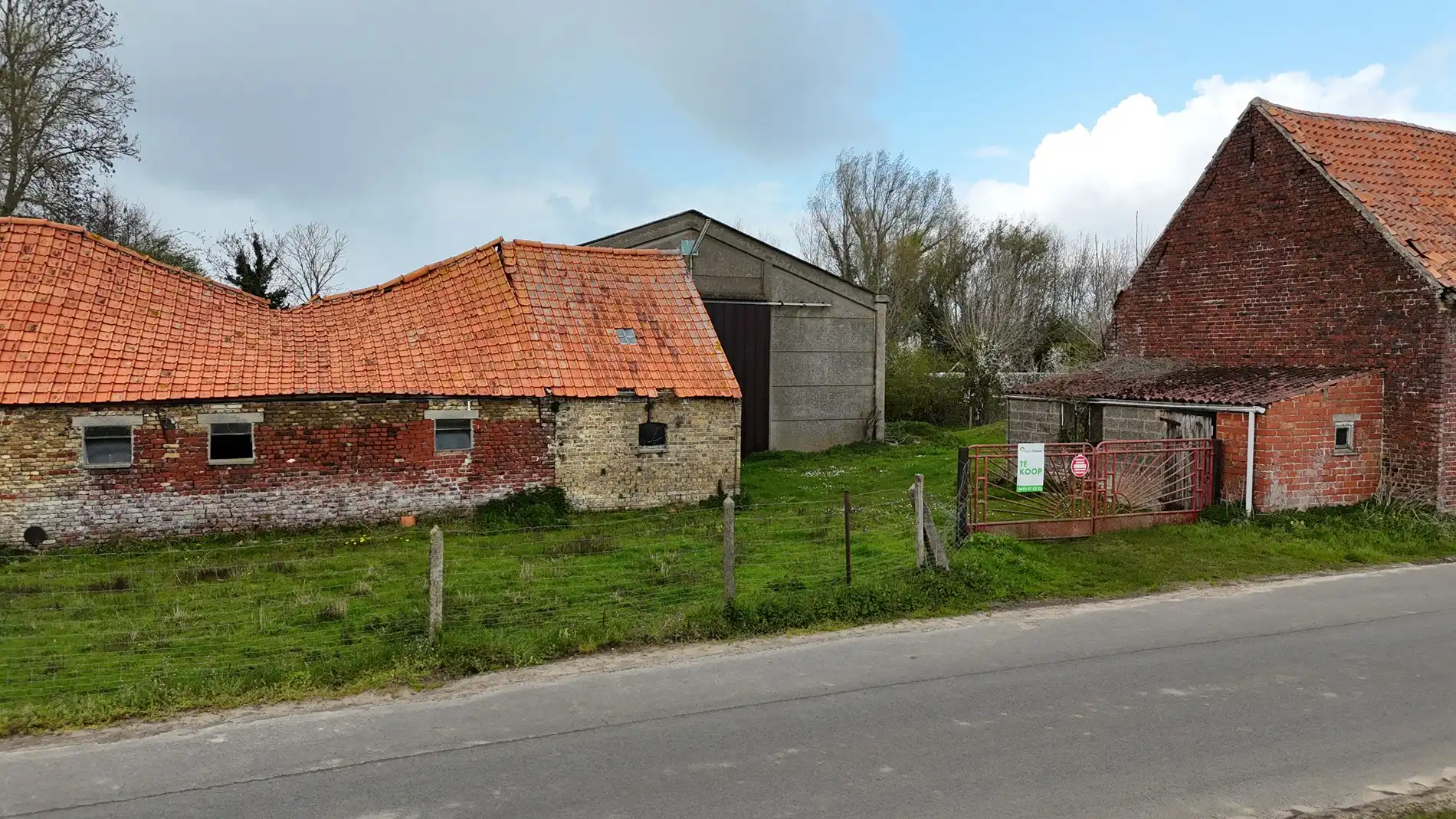 Rustig gelegen alleenstaande woning met loods en schuur te Kortemark  foto 7