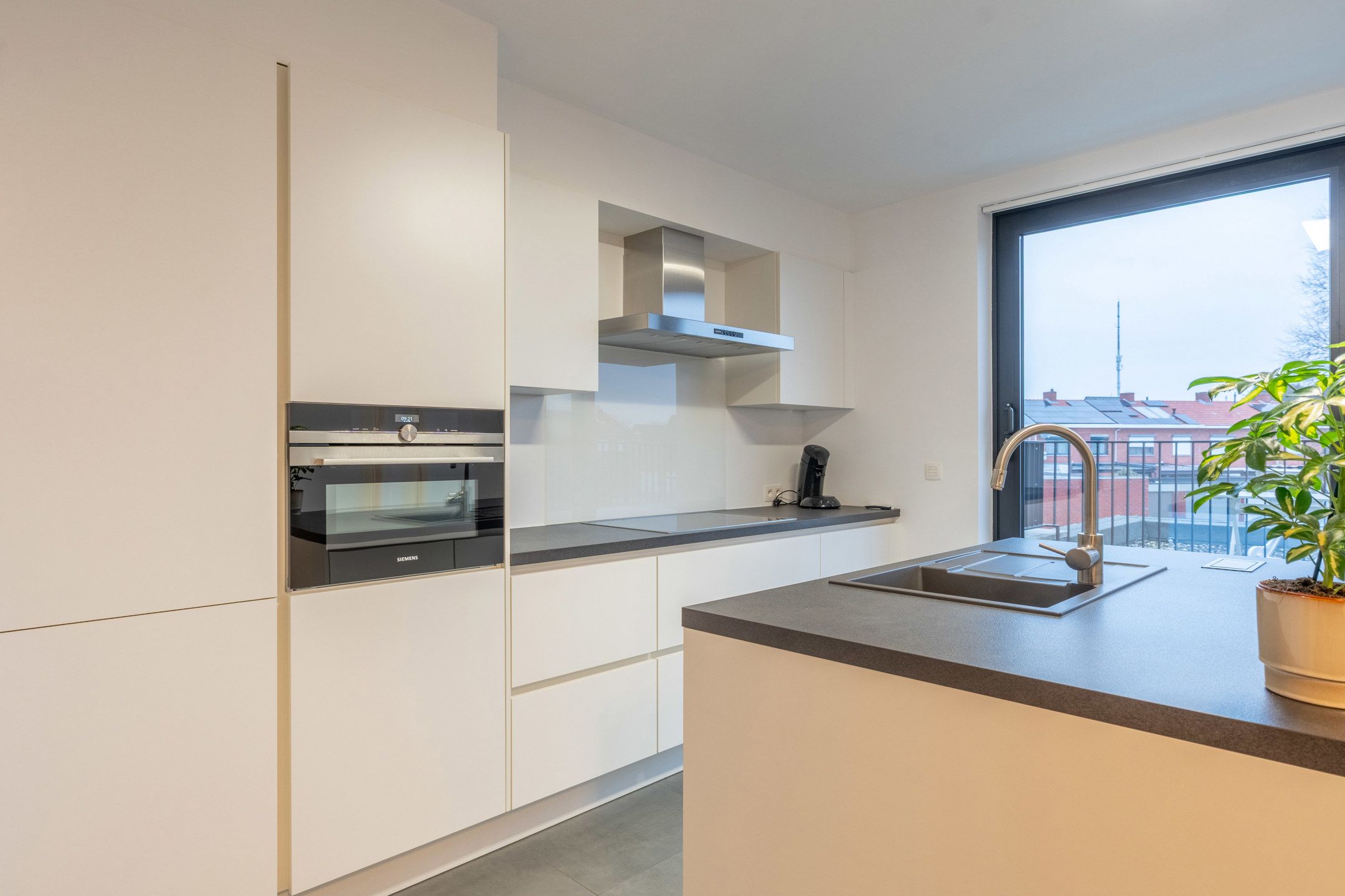 Ruim energiezuinig duplexapp met garagebox te Oud-Turnhout foto 3