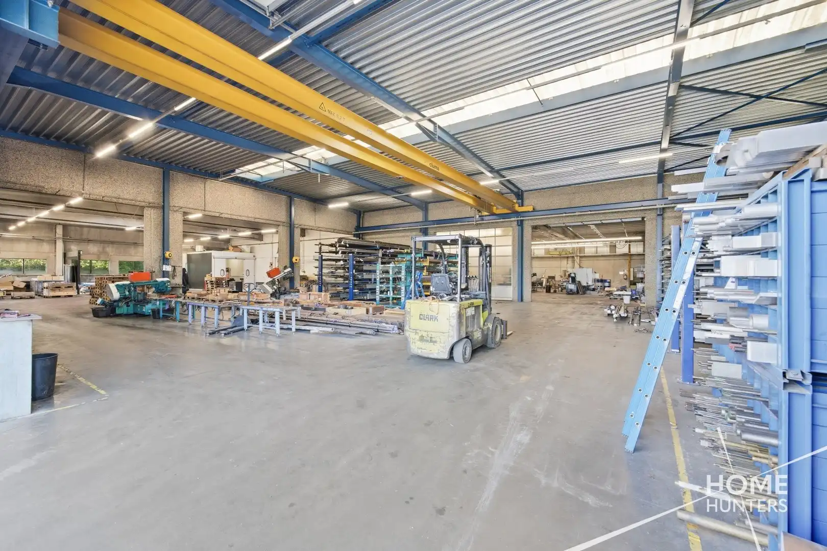 UITZONDERLIJK BEDRIJFSGEBOUW MET 2.268 M² LOODSRUIMTE EN 528 M² KANTOREN IN IEPER foto 21