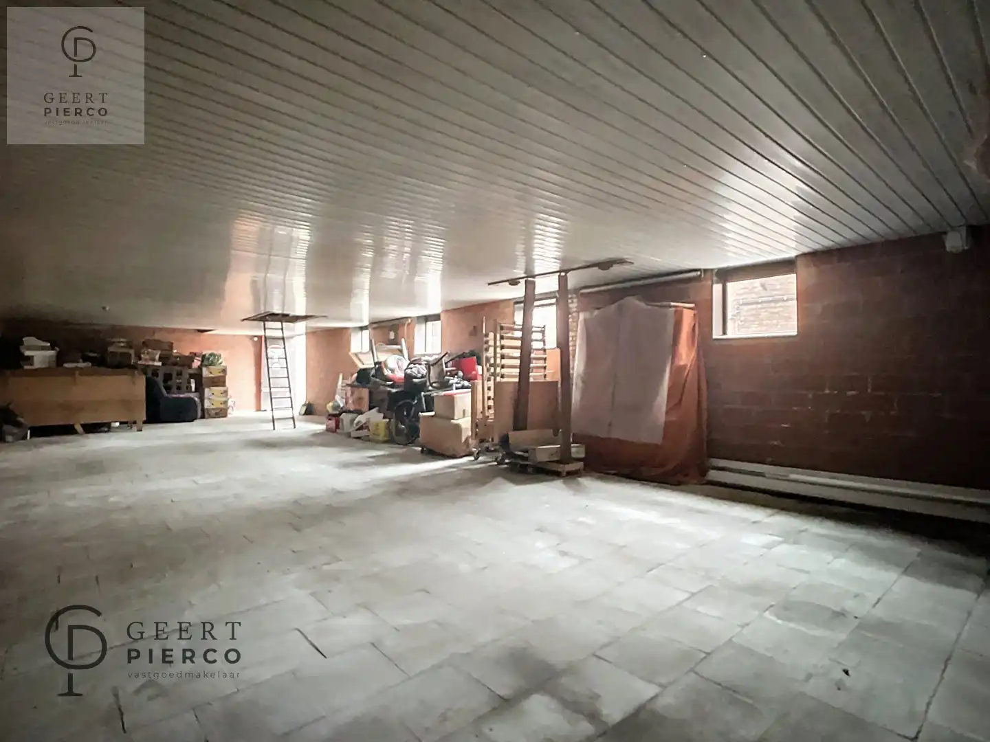 Karaktervolle hoeve met loods op een perceel van 16a76ca. foto 34