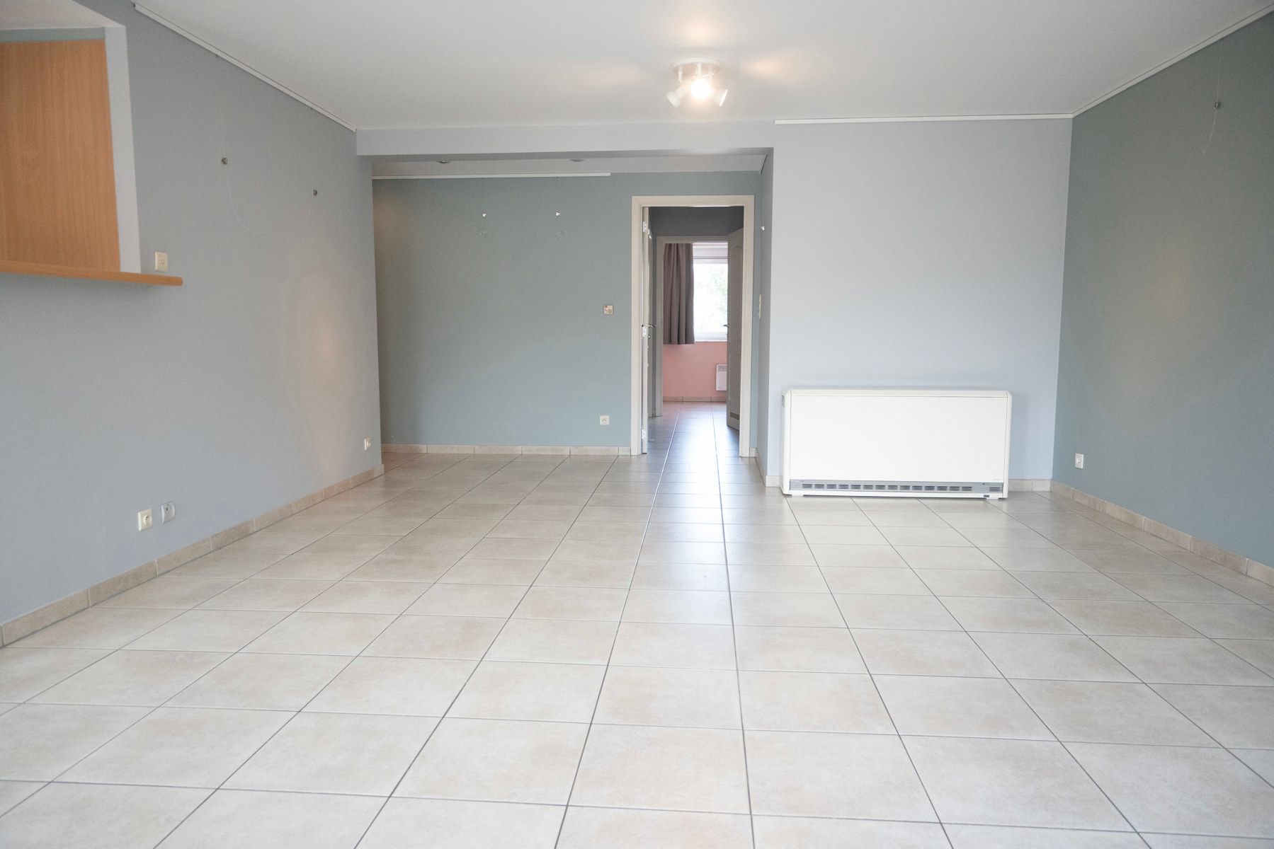 Verzorgd appartement vlakbij het centrum van Gistel. foto 3